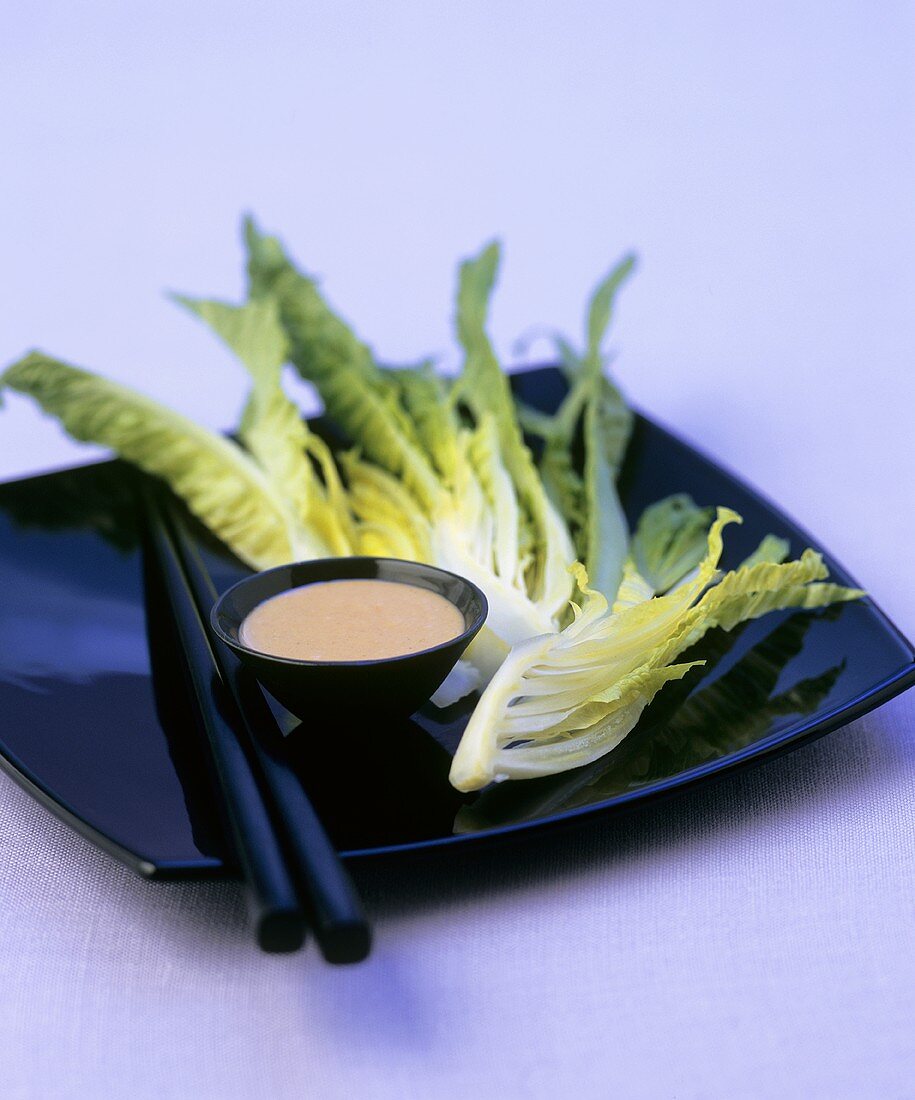 Romaine lettuce with sesame sauce