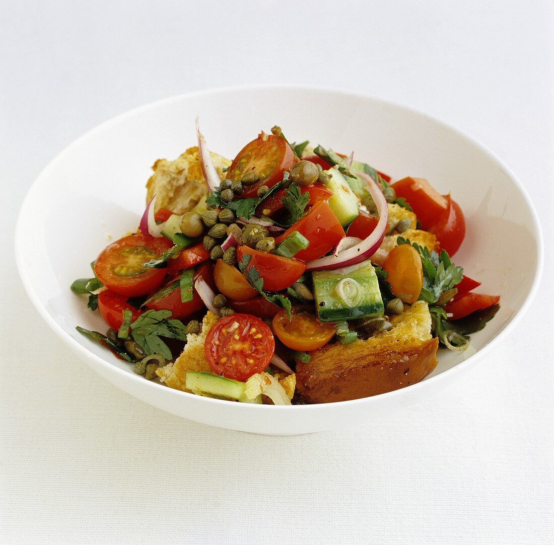 Panzanella (bread salad with vegetables, Italy)