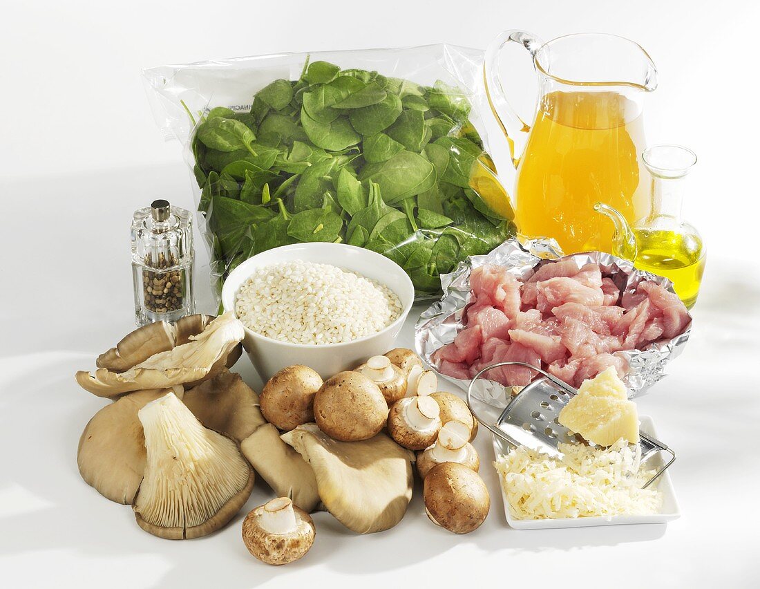 Ingredients for mushroom and spinach risotto