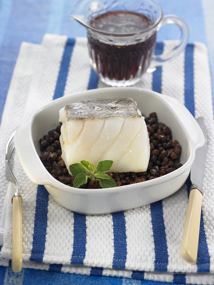 Bacalao (Stockfisch, Spanien) auf Bohnengemüse