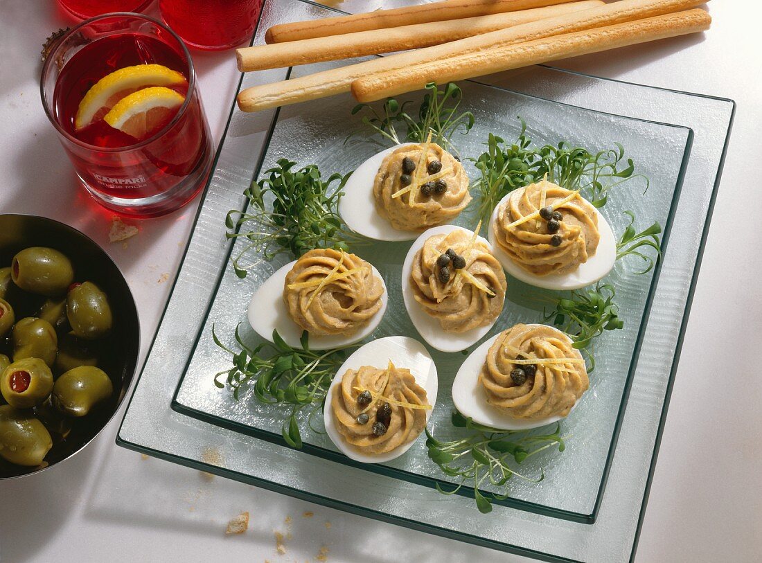 Gefüllte Eier mit Thunfisch