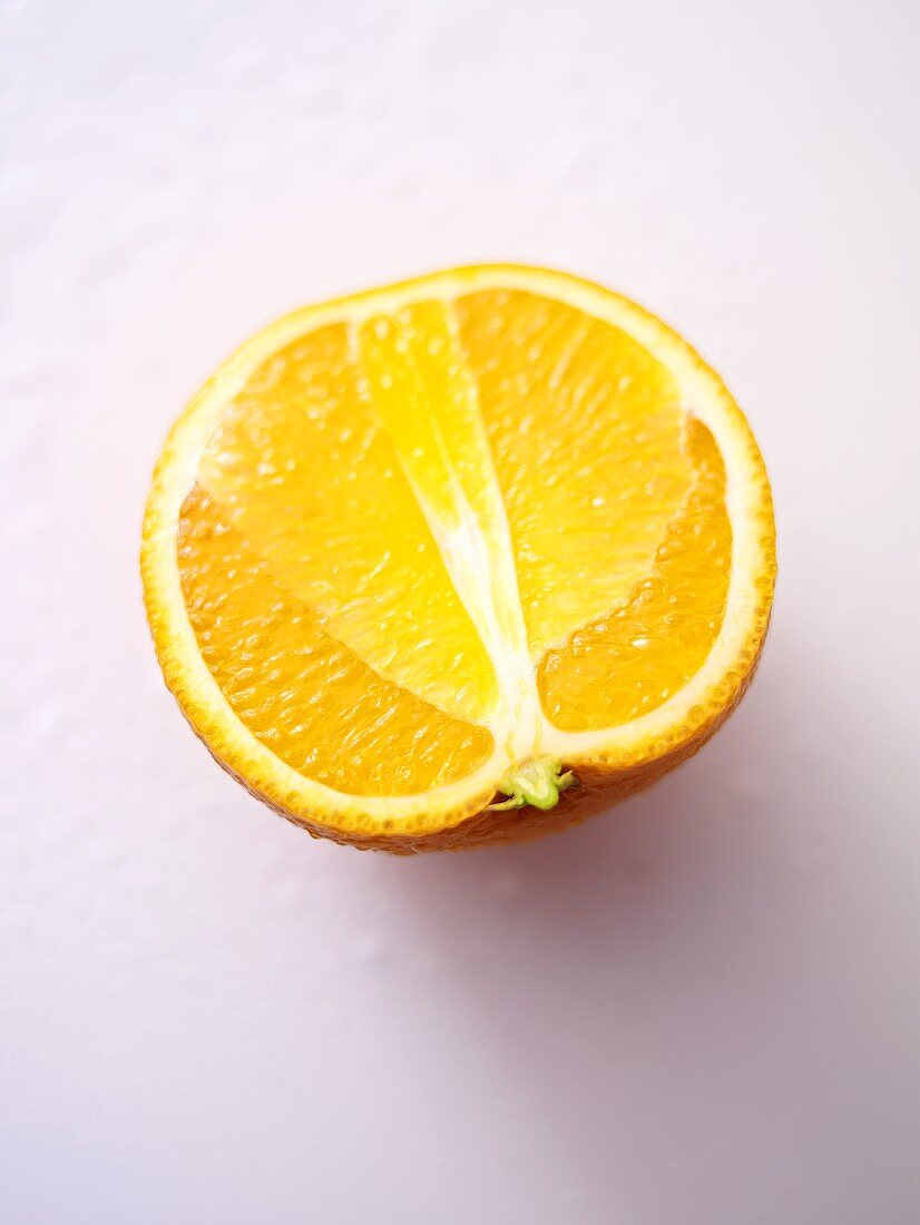 Eine halbe Orange (Längsschnitt)