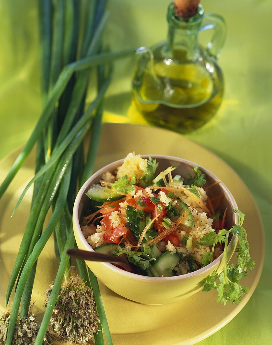 Gemüsesalat mit Couscous und Koriander