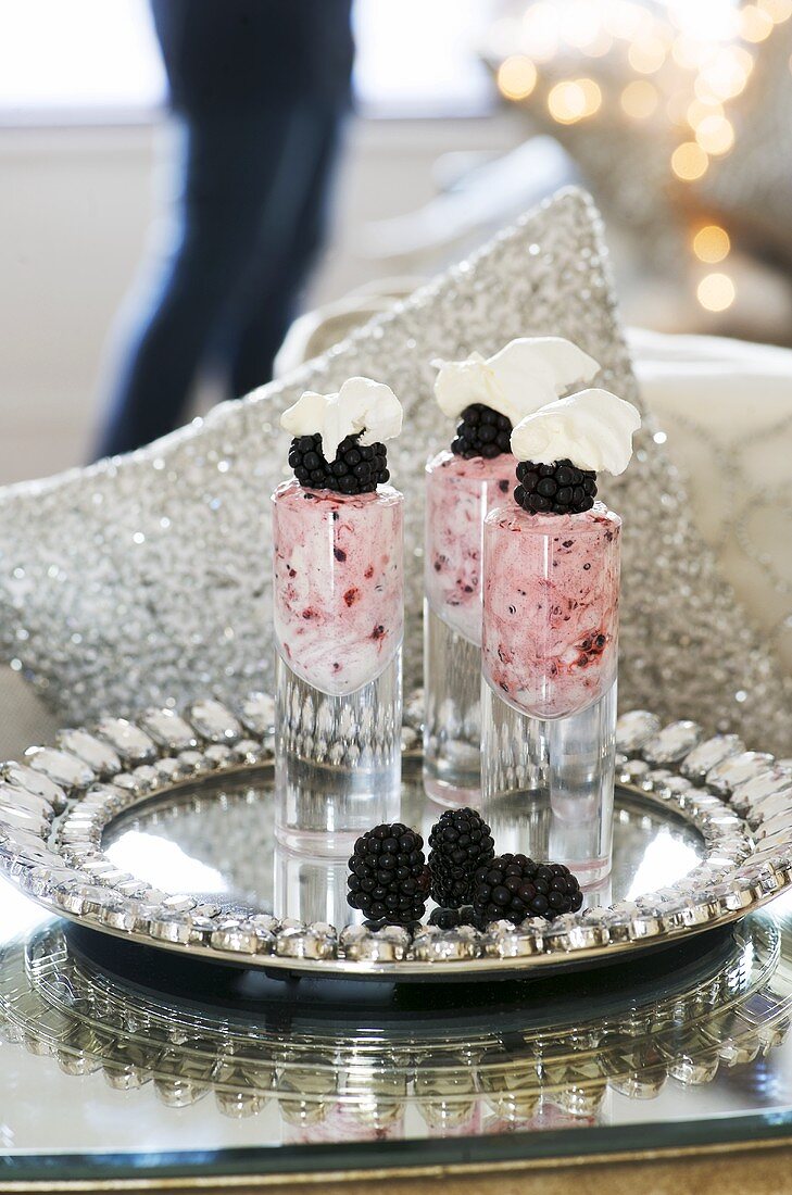 Eton Mess mit Brombeeren (England)