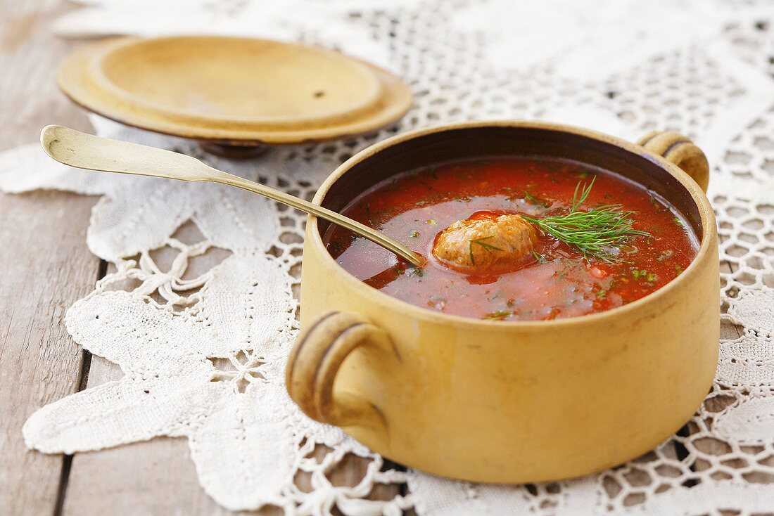 Tomato soup with meatballs