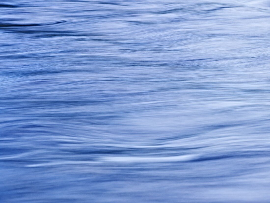 Water surface (full-frame)
