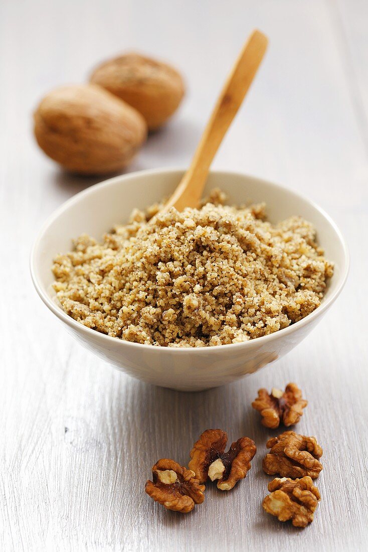 Ground walnuts and shelled walnuts