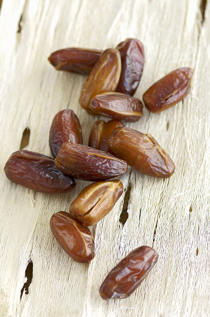 Dried dates