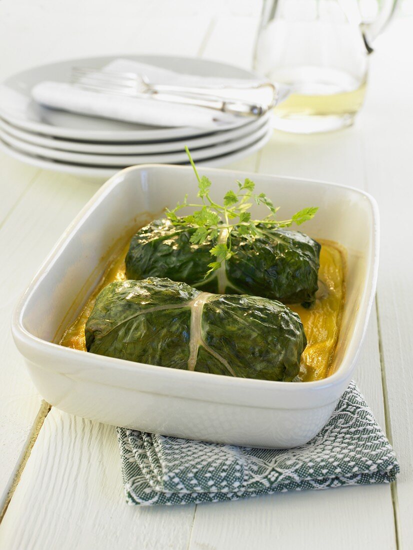 Oven-baked stuffed chard leaves with mushroom filling
