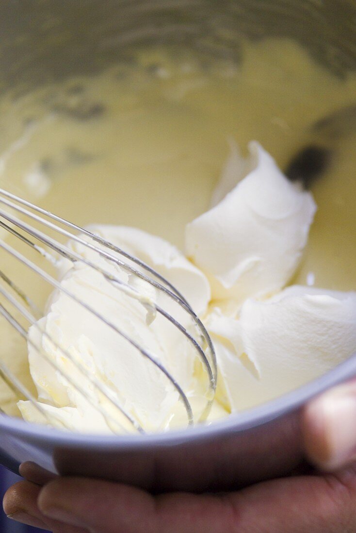 Making mascarpone cream (for tiramisu)