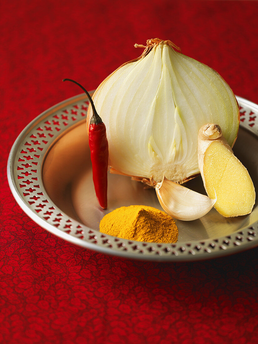 Onion, ginger, garlic, turmeric, chilli (Burmese cuisine)