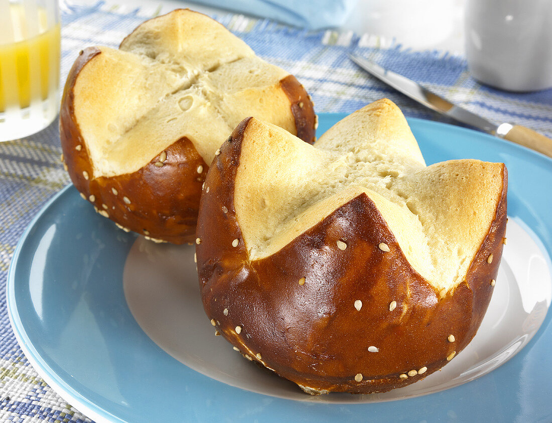 Organic pretzel rolls
