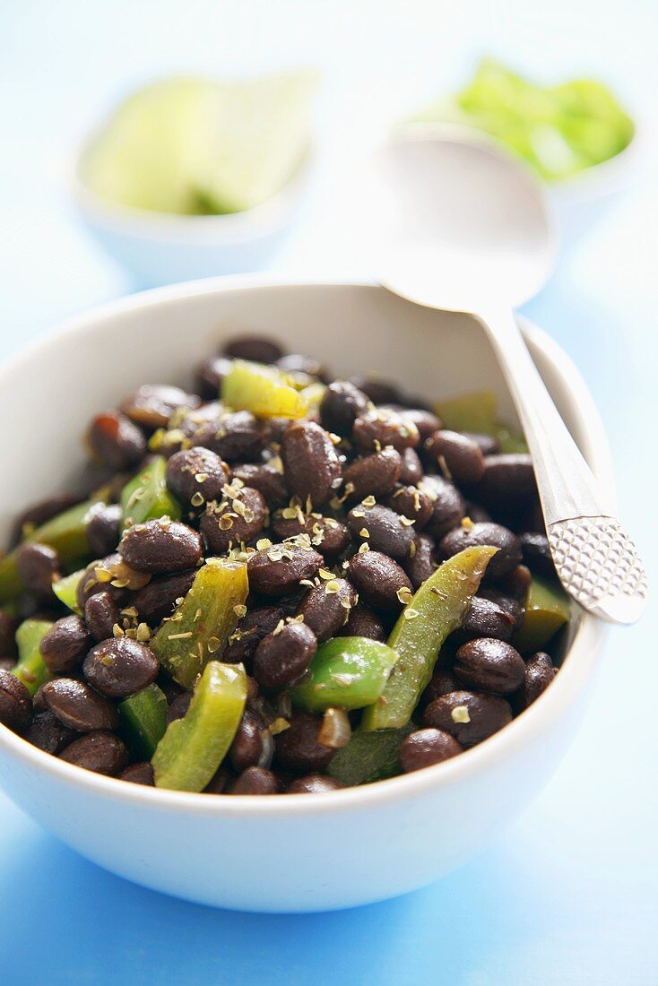 Black beans with green peppers