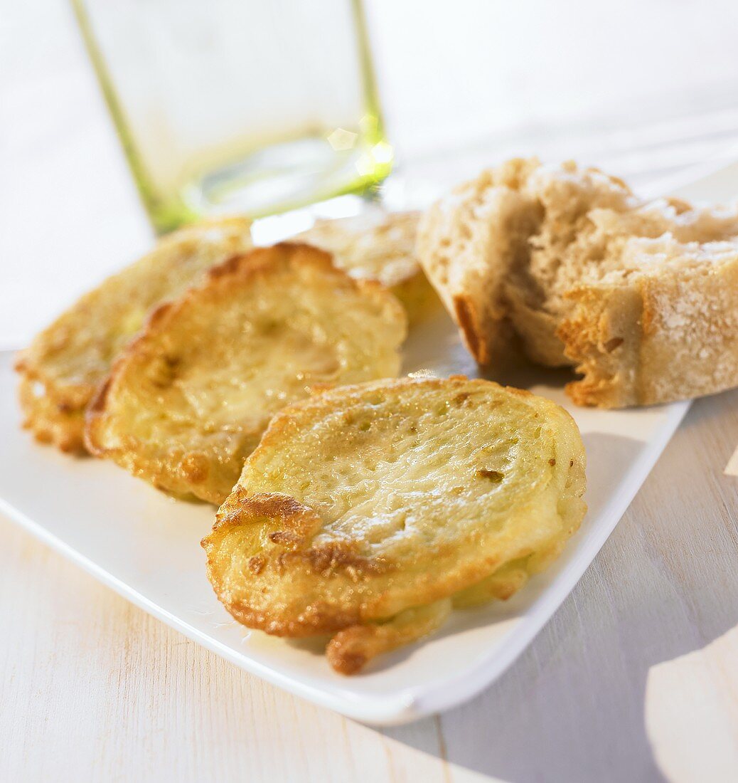 Green tomatoes fried in batter