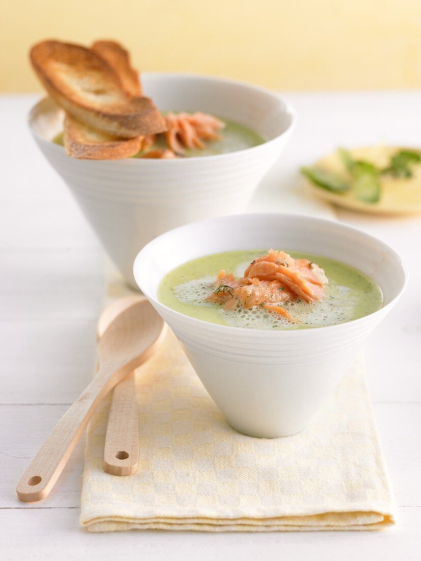 Cress soup with salmon and herbs
