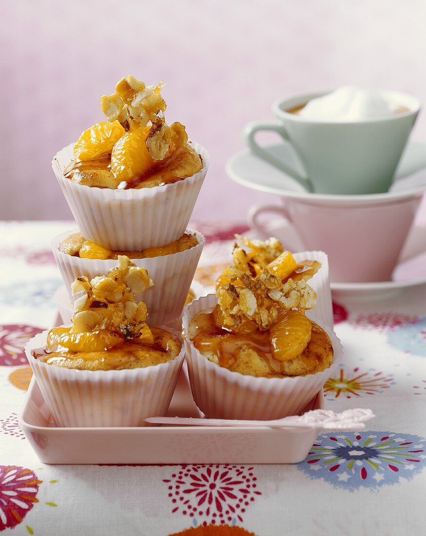 Nut brittle muffins