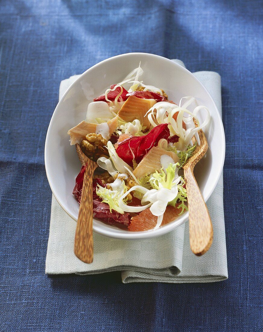 Fenchelsalat mit Räucherforelle