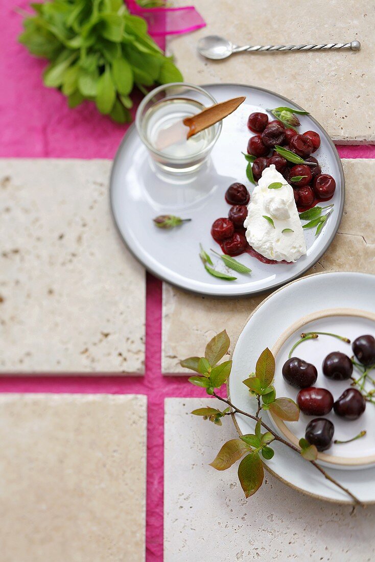 Cherries with whipped cream