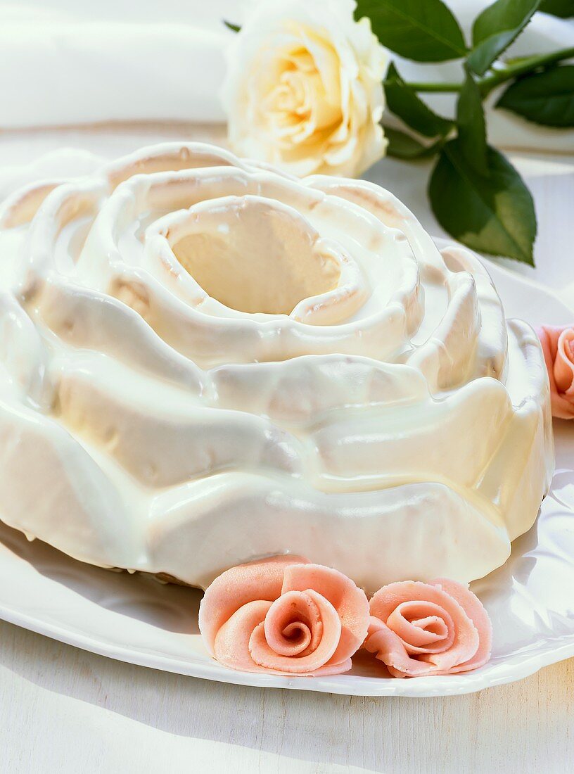 Coconut cake in the shape of a rose