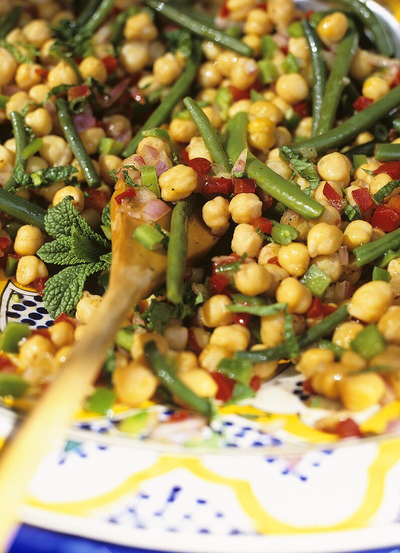 Chick-pea and bean salad with mint (Morocco)