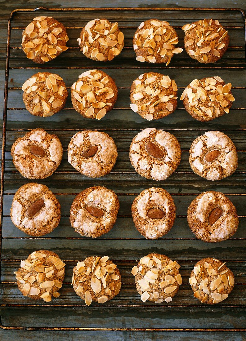 Moroccan almond biscuits