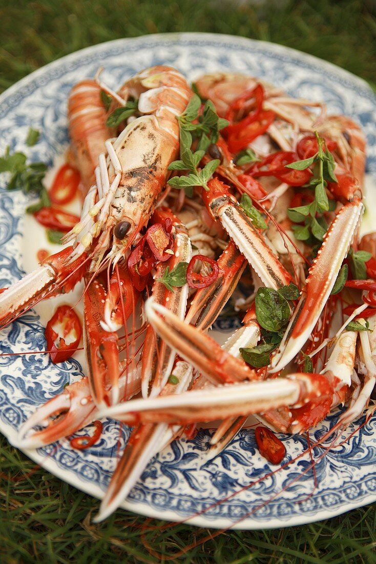 Scampi with herbs and chilli rings