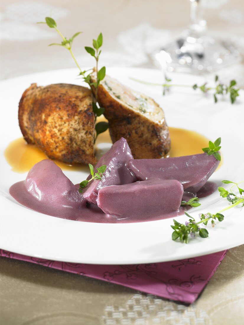 Red wine potatoes with pork fillet
