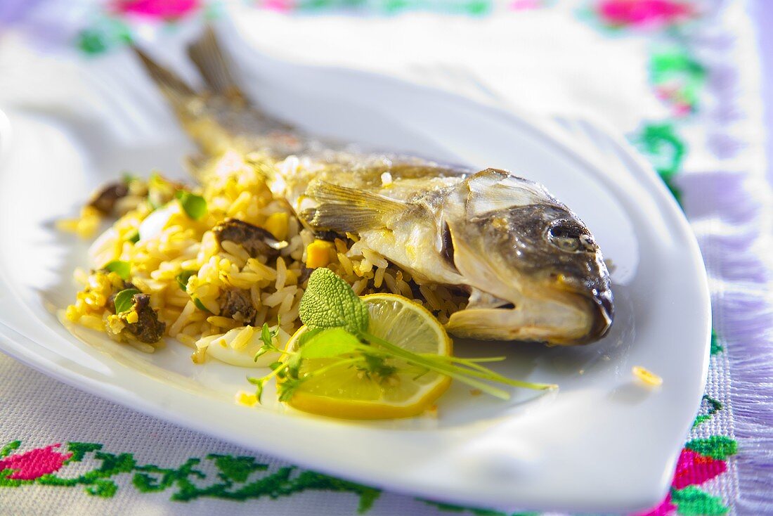 Carp with rice and mushroom stuffing (Ukraine)