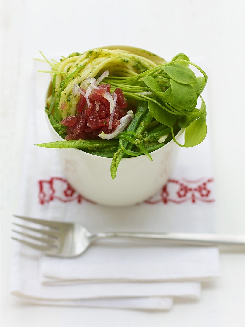 Linguine mit Thunfisch und Kokos