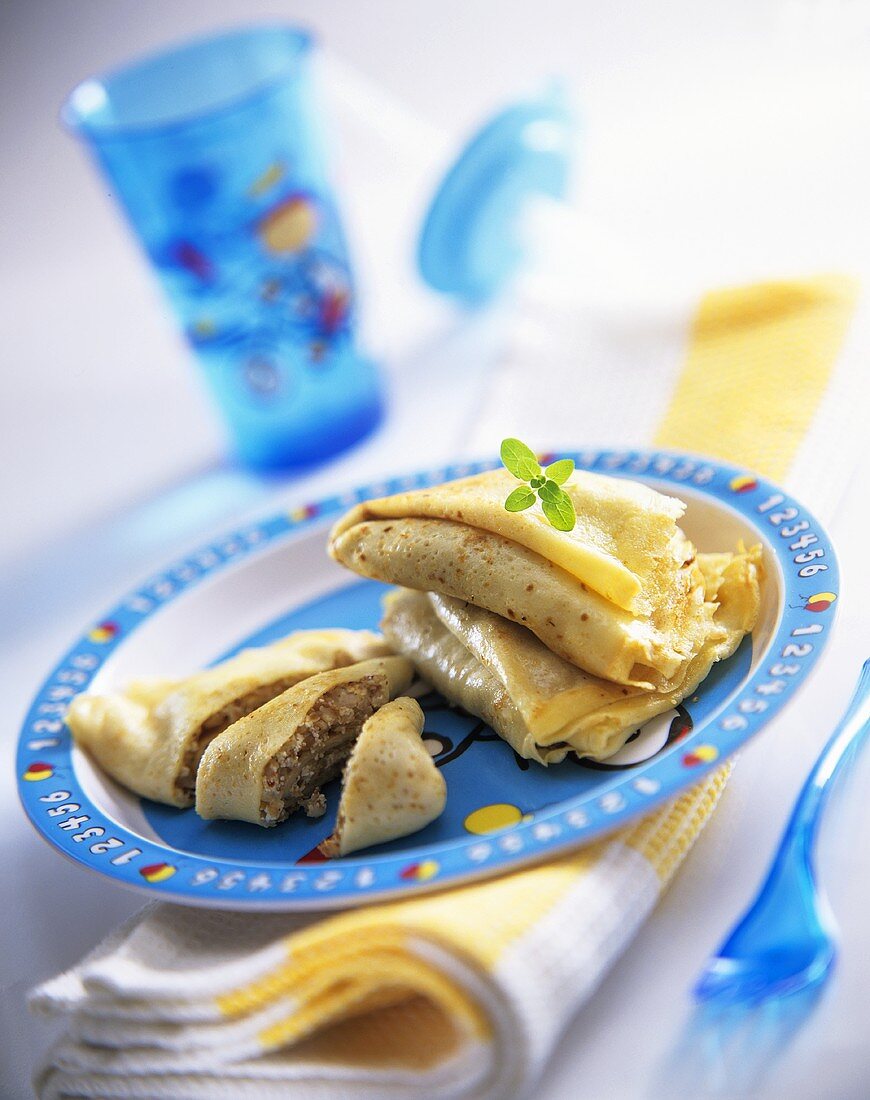 Crêpe with nut filling (for children)