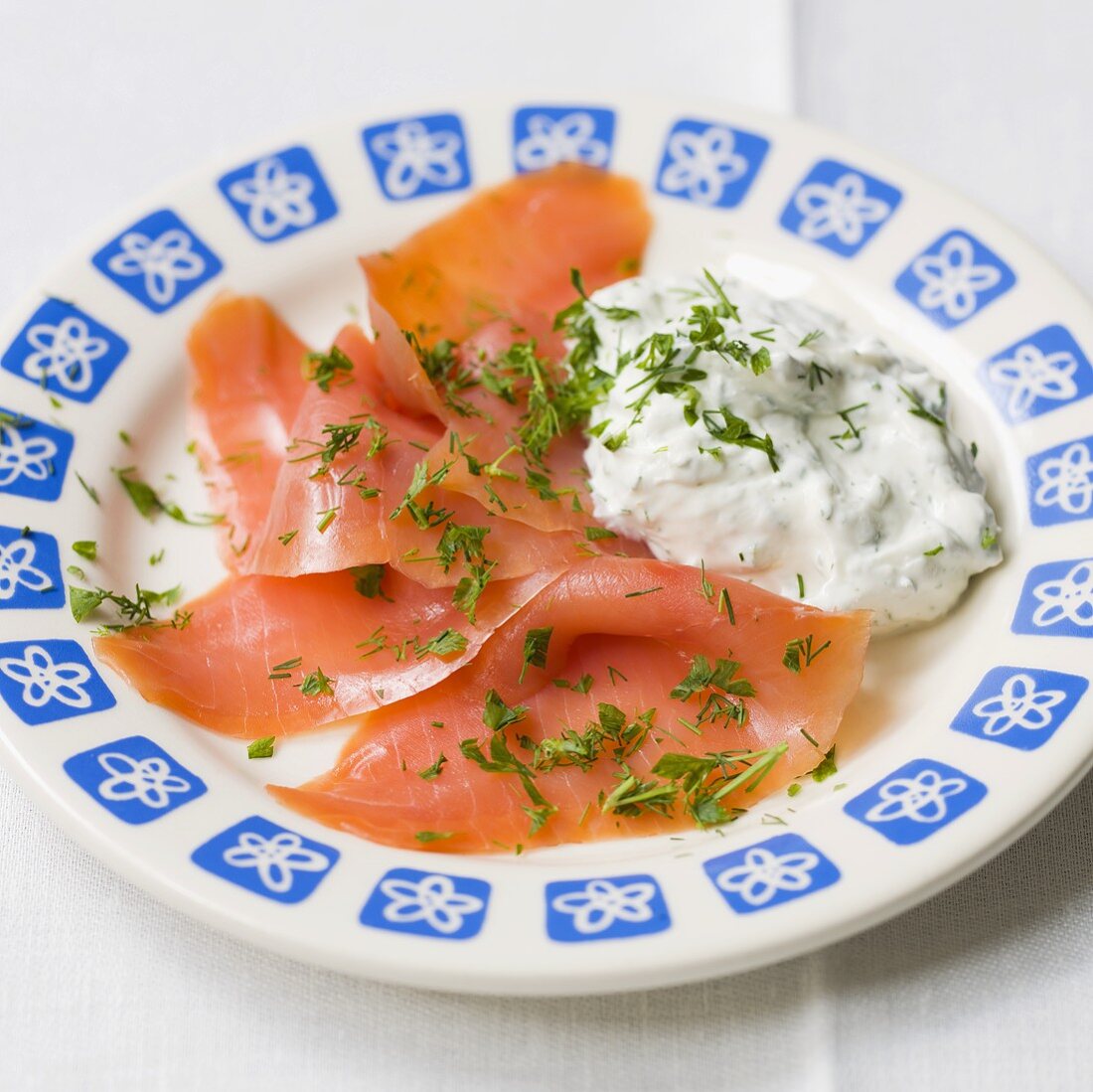 Smoked salmon with herb quark