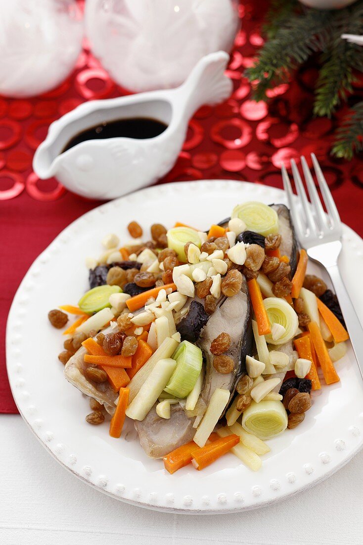 Carp with vegetables and raisins for Christmas