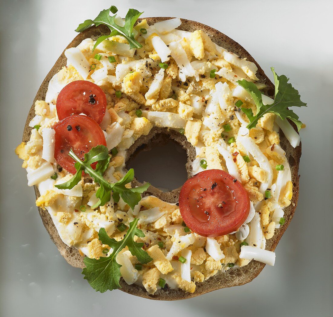 Bagel mit Eiersalat