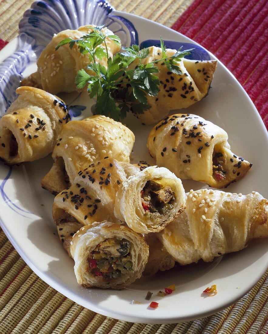 Puff pastry croissants filled with mussels