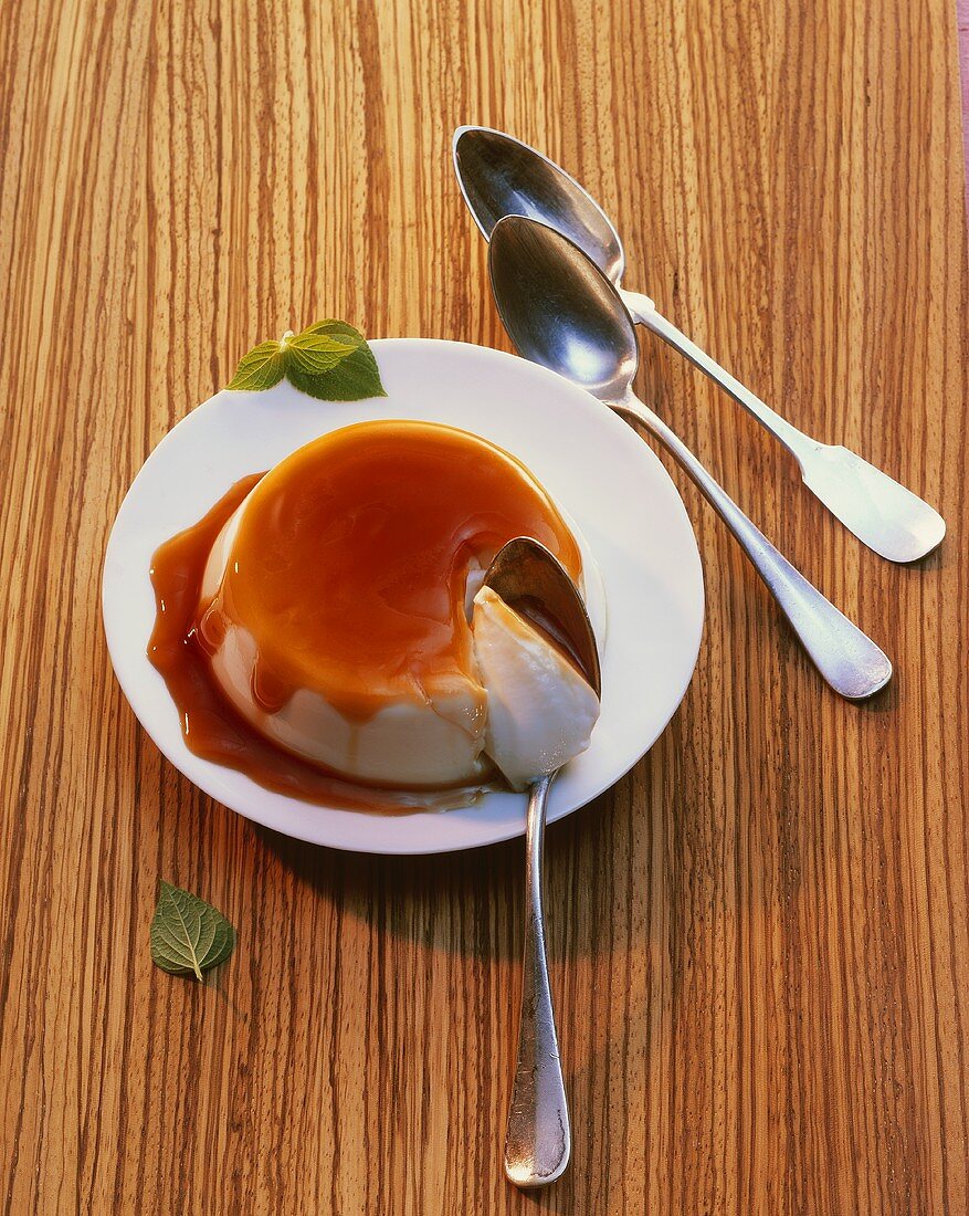 Panna cotta with caramel sauce