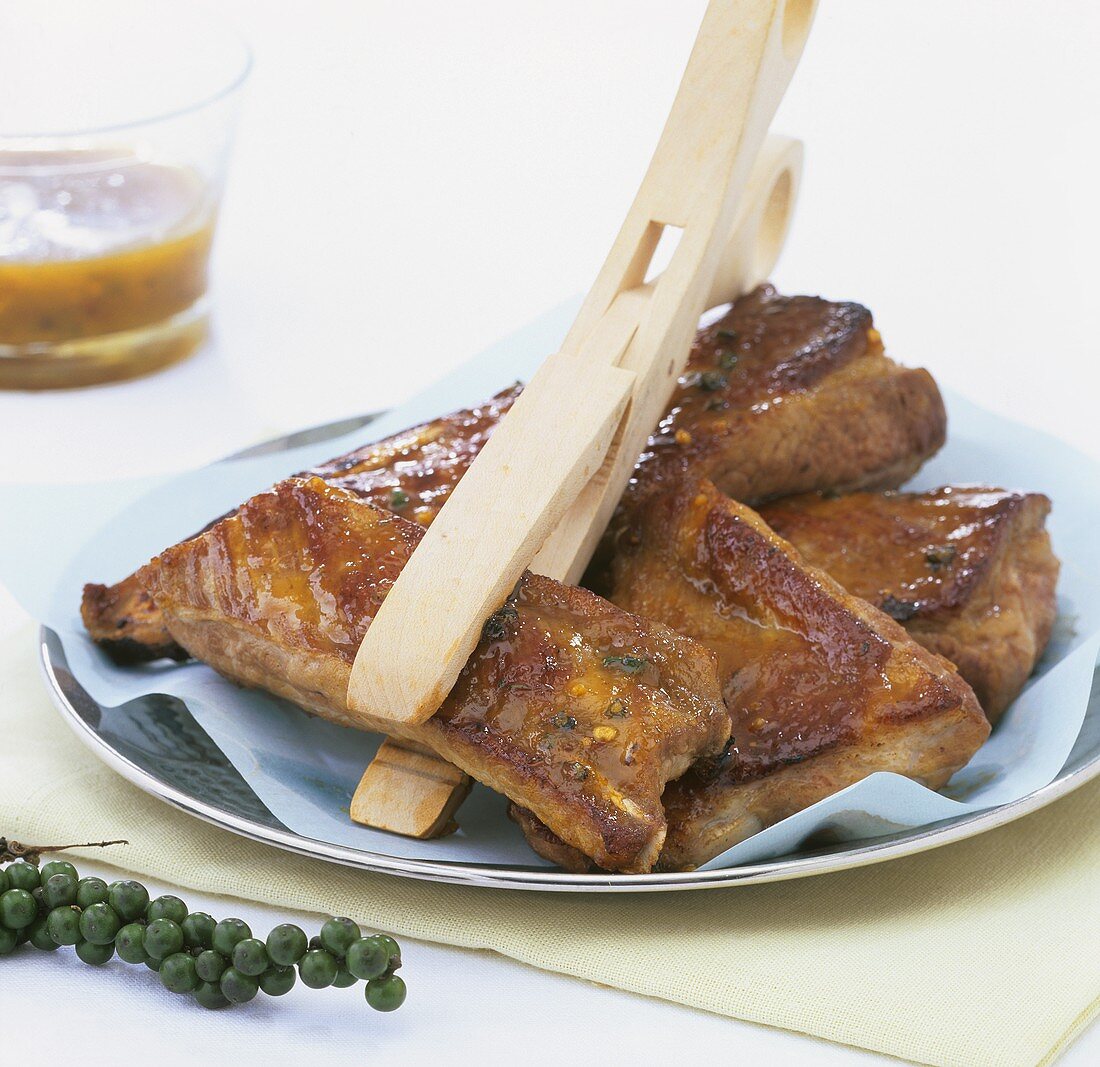 Spare ribs with apricot glaze