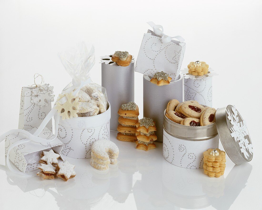 Assorted Christmas biscuits in biscuit boxes