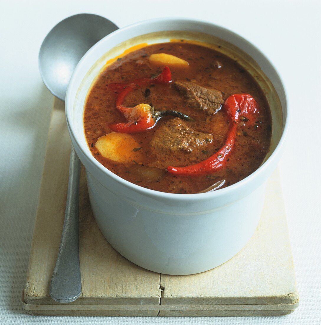 Veal, potato and pepper stew