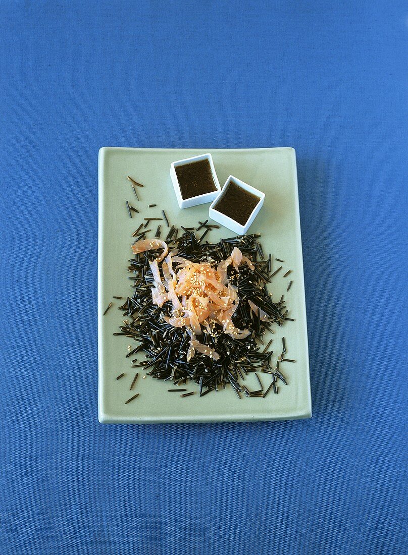 Wild rice salad with smoked salmon