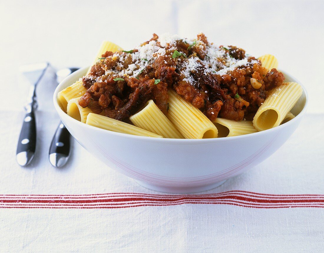 Rigatoni Bolognese