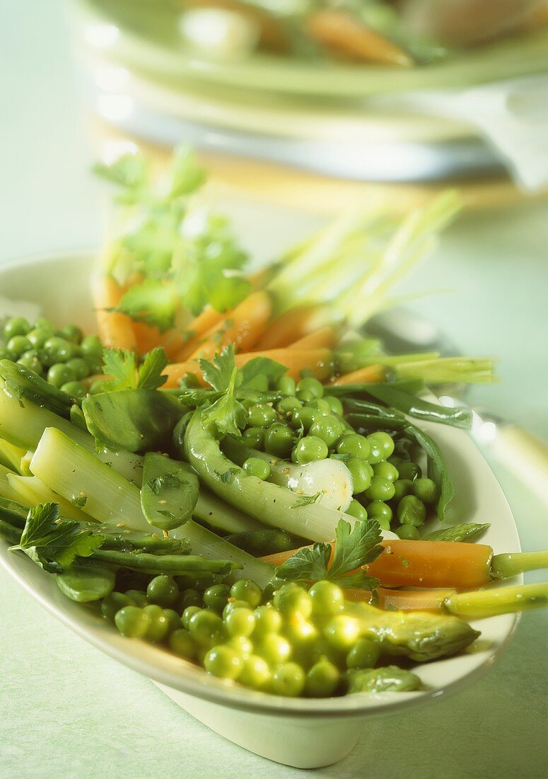 Buttered vegetables (asparagus, peas, carrots, mangetout)