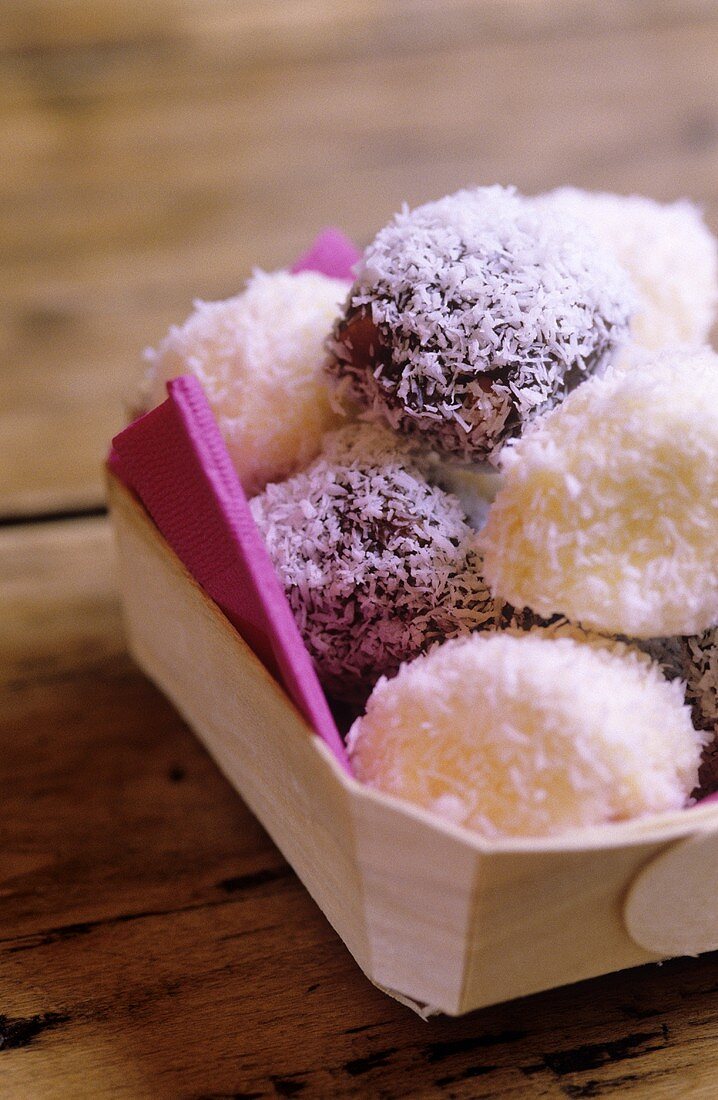 Marshmallows with grated coconut (Chamallows)