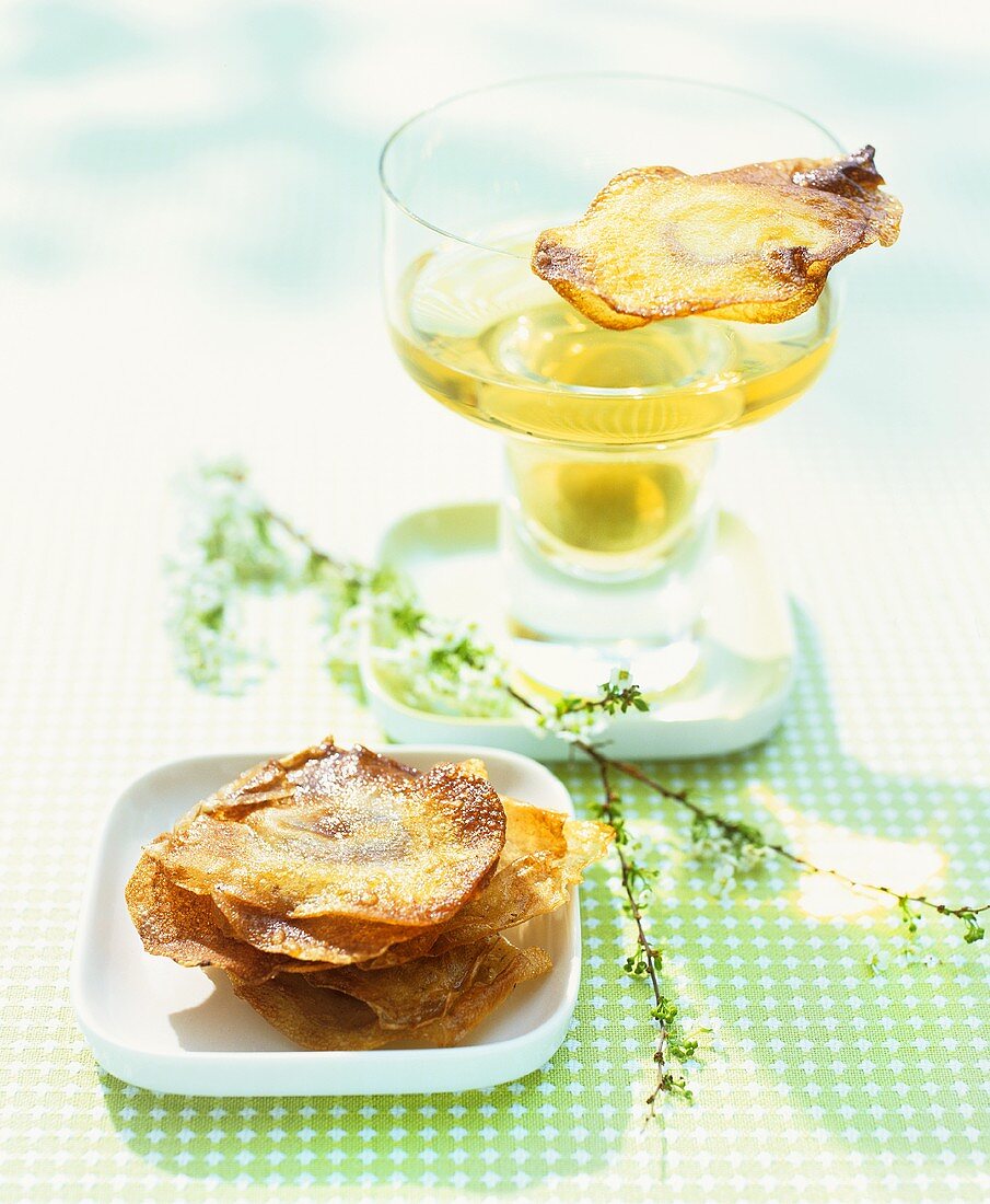 Potato and mozzarella crisps