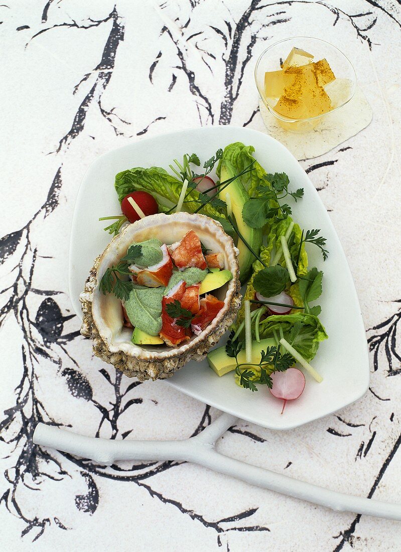 Salat von Seespinne und Avocado