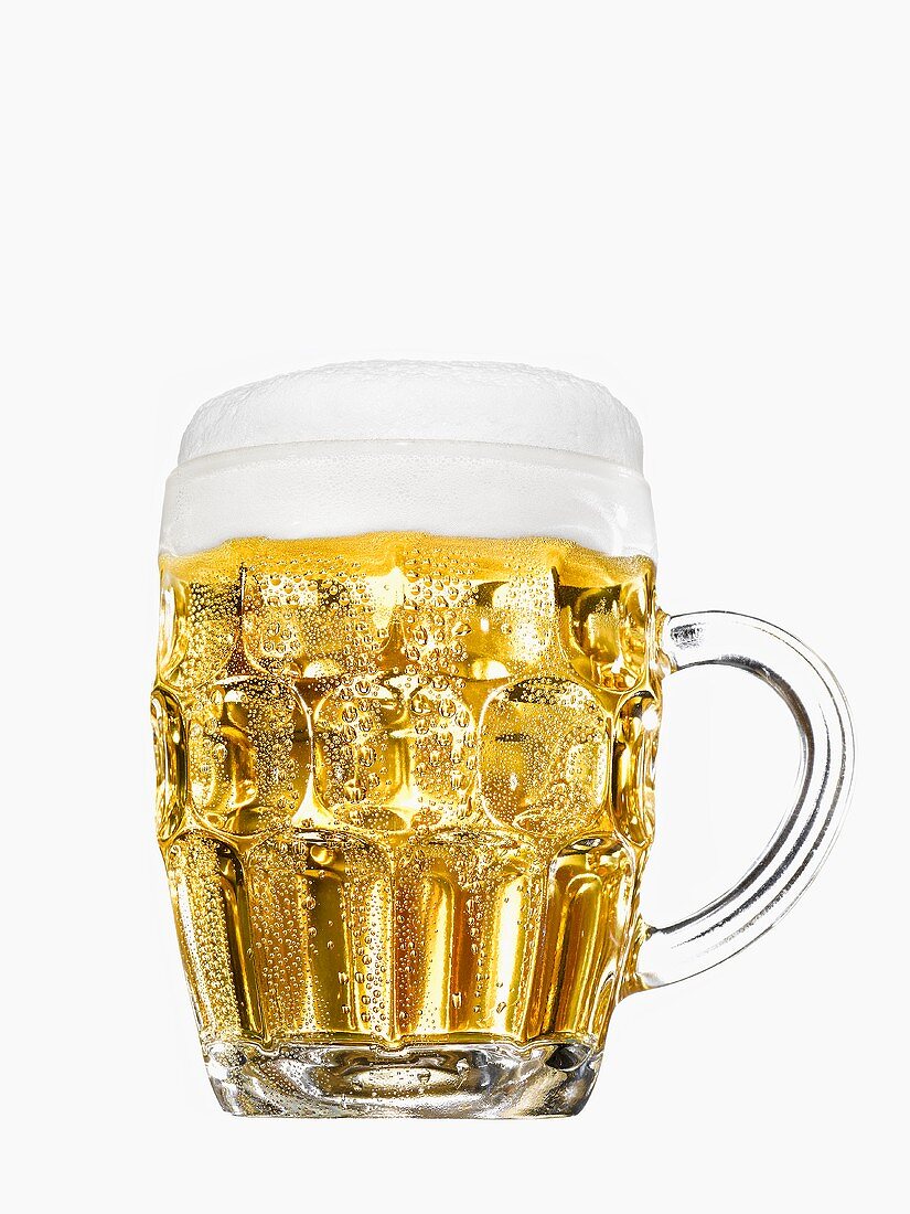 Helles Bier im Glaskrug