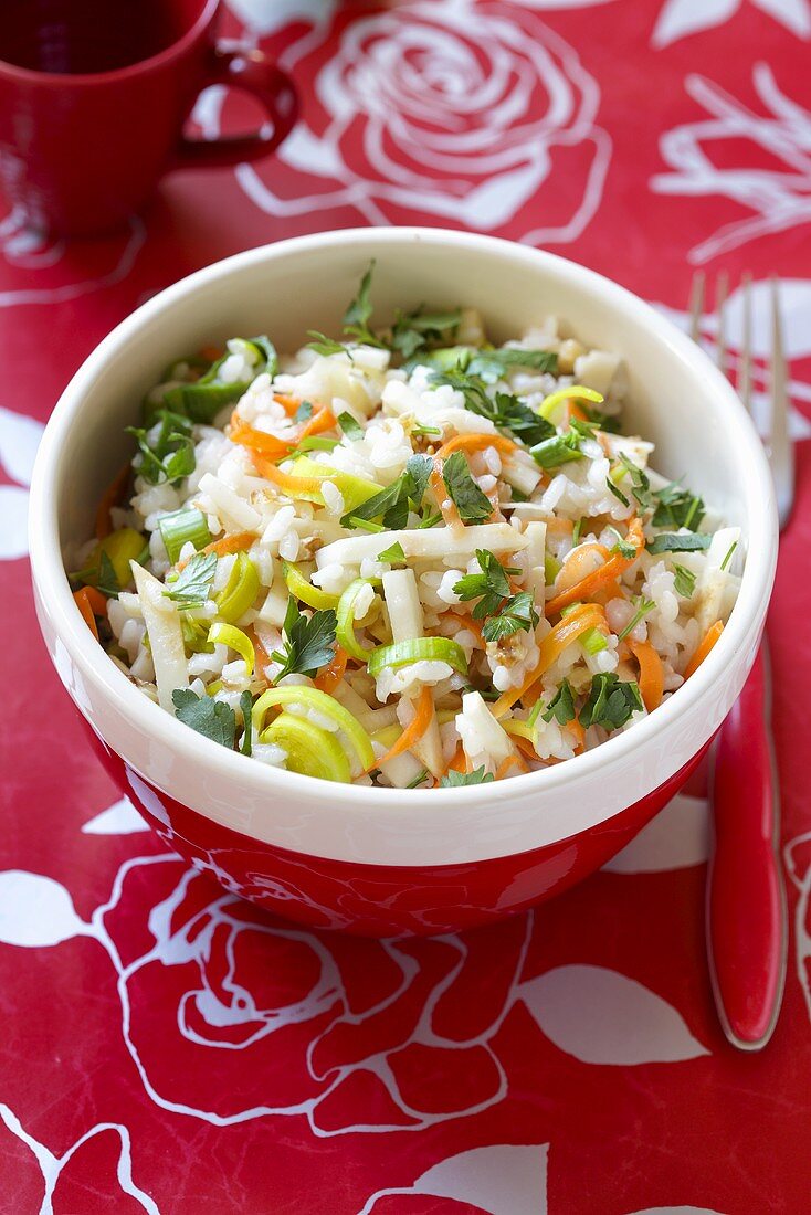 Celery rice salad with leek and carrots