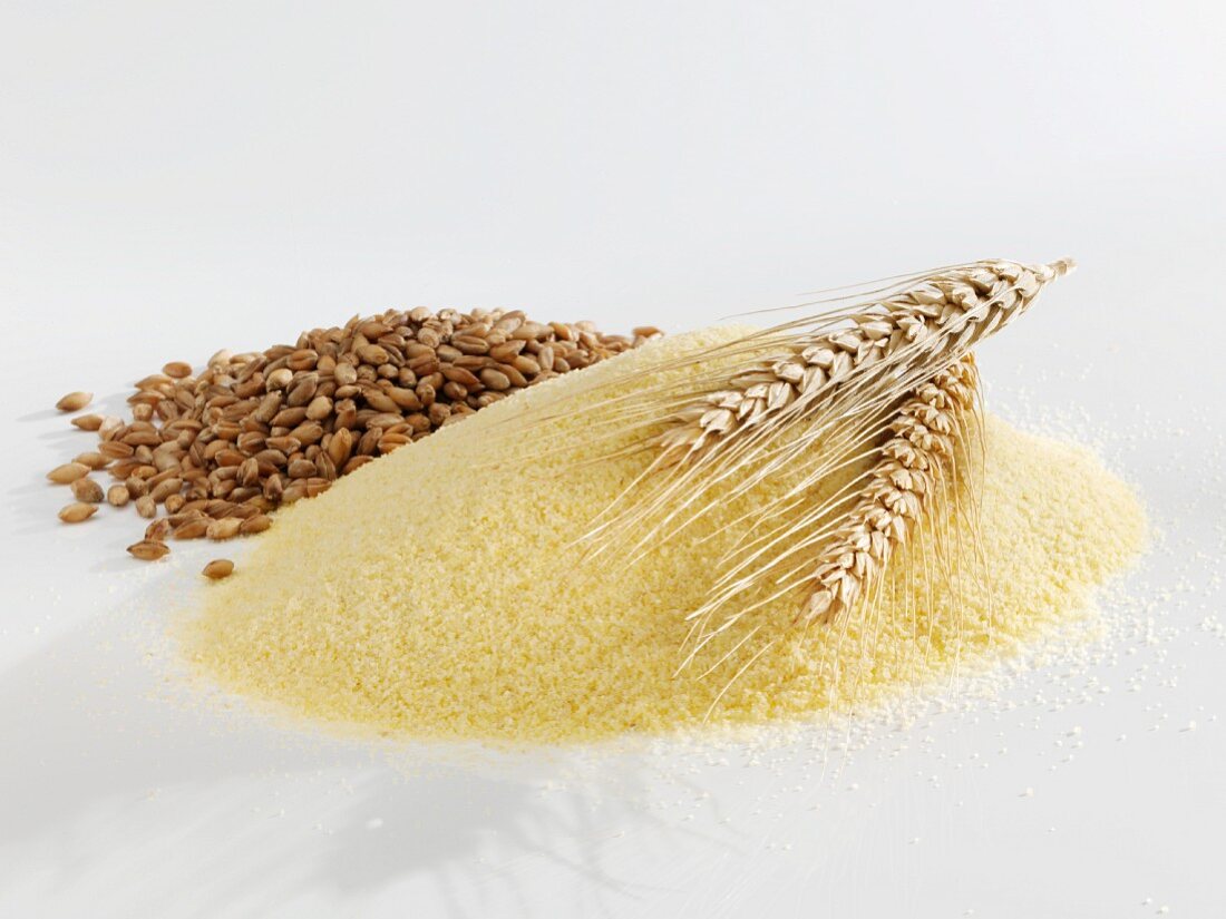 Durum wheat semolina, ears and grains