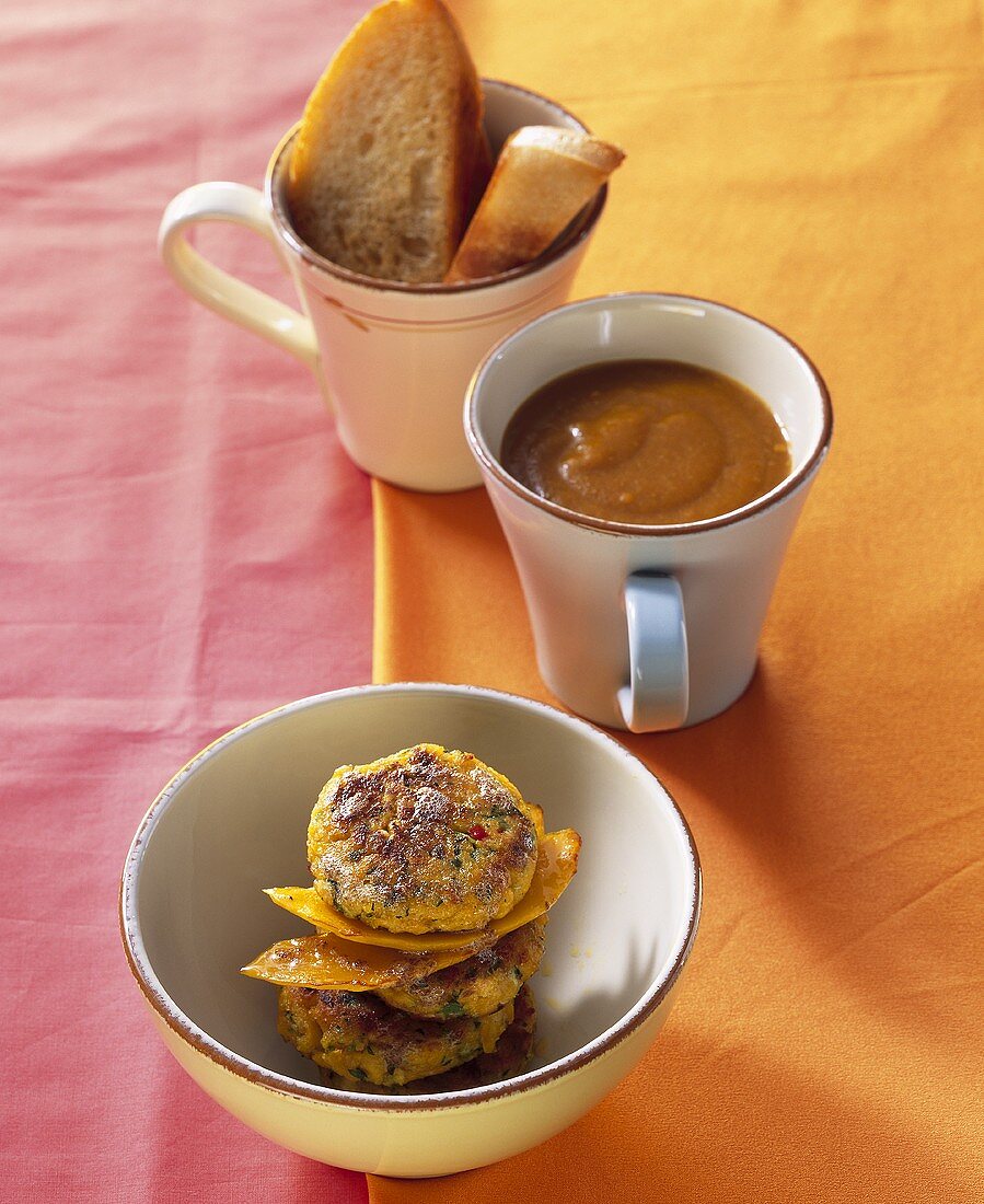 Gemüseburger mit Kürbis und Zucchini