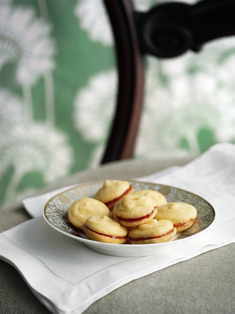 Jam-filled biscuits