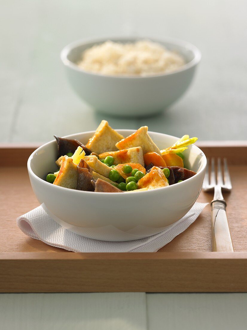 Tofu with peas and jelly ear fungus